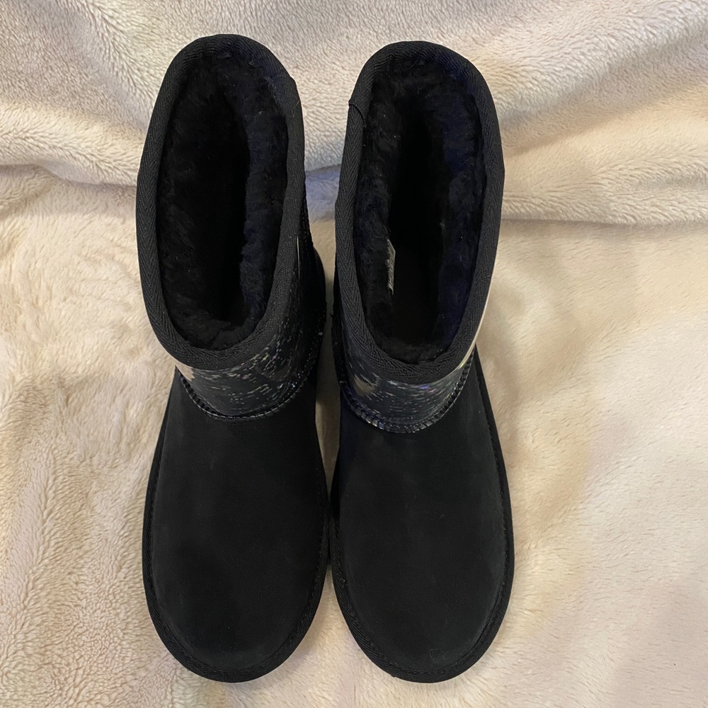 UGG Classic II Clear Glitter Stars Black Boots Kids Size 6 = Women's Size 7 NWOB - Picture 5 of 10